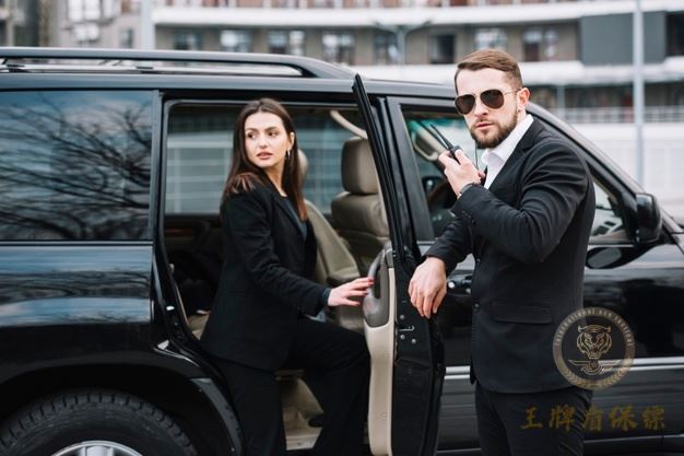 上海有錢人從哪里請(qǐng)專業(yè)私人保鏢？